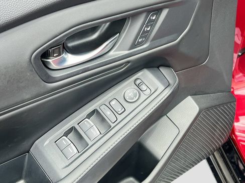 Used 2025 Honda Accord Sport image 17