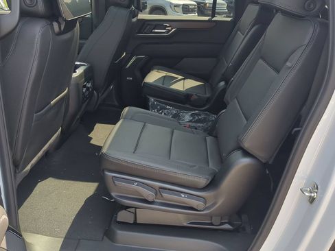 Used 2026 GMC Yukon XL Denali w/ Denali Reserve Package AWD/4WD image 26