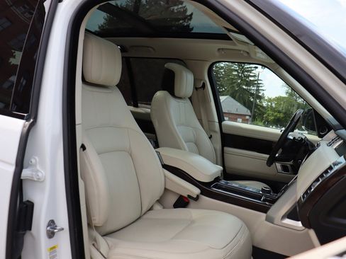 Used 2021 Land Rover Range Rover HSE AWD/4WD image 21