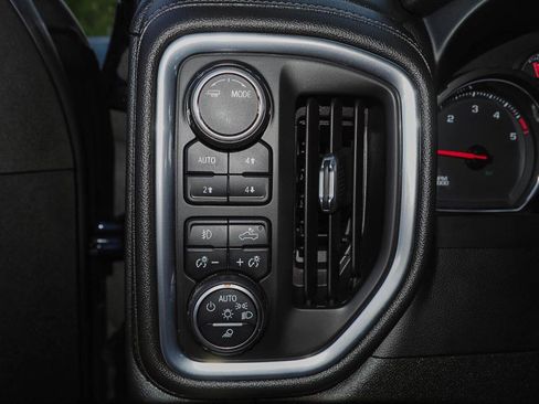 Certified 2022 Chevrolet Silverado 2500 LTZ w/ LTZ Convenience Package AWD/4WD image 21