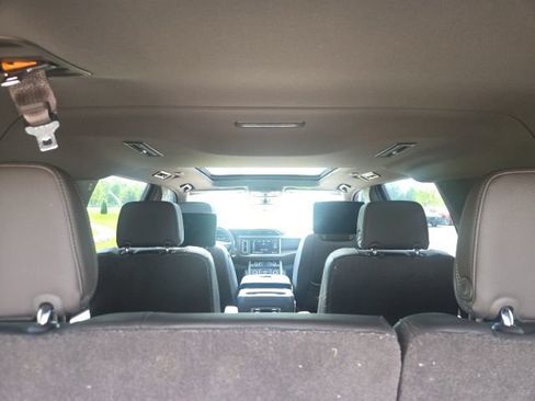 Used 2021 GMC Yukon XL Denali w/ Denali Ultimate Package AWD/4WD image 12