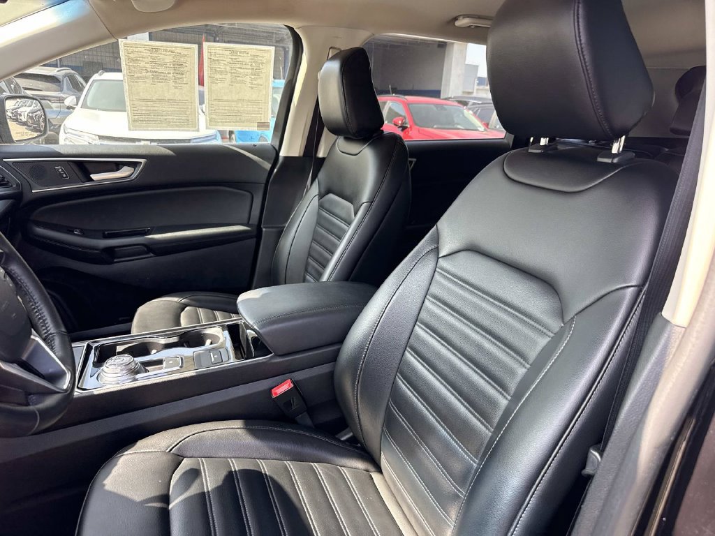 Used 2020 Ford Edge SEL w/ Convenience Package FWD image 25