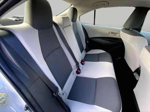 Used 2023 Toyota Corolla LE FWD image 19