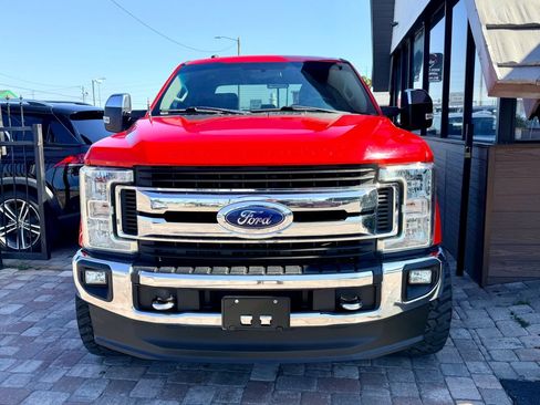Used 2019 Ford F250 XLT w/ XLT Premium Package AWD/4WD image 4