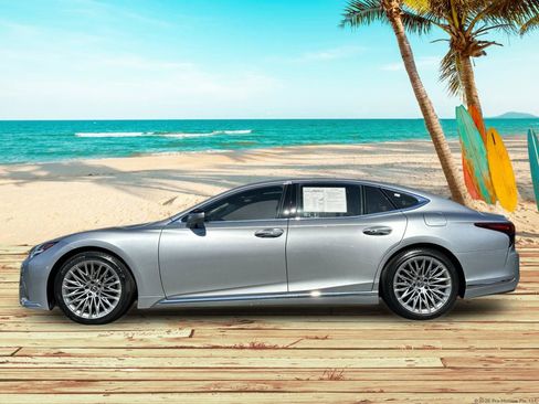 Used 2025 Lexus LS 500 w/ Interior Upgrade Package image 3