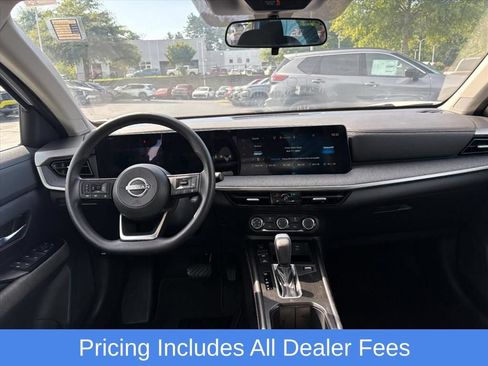 Certified 2025 Nissan Kicks SV AWD/4WD image 9