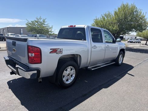 Used 2013 Chevrolet Silverado 1500 LTZ w/ Z71 Appearance Package AWD/4WD image 5