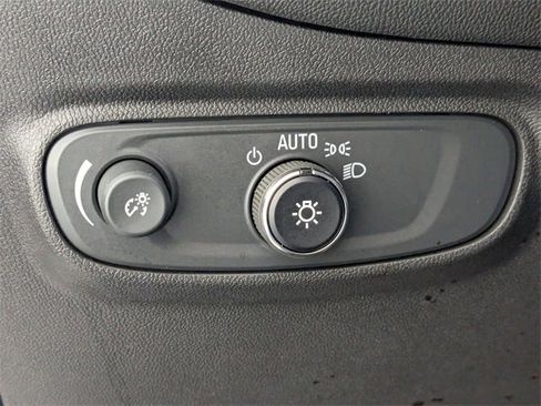 Used 2022 Chevrolet Equinox LT image 15