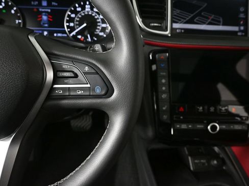Used 2023 INFINITI QX50 Sport FWD image 11