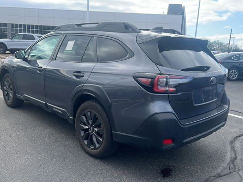 Used 2025 Subaru Outback Onyx Edition AWD/4WD image 9