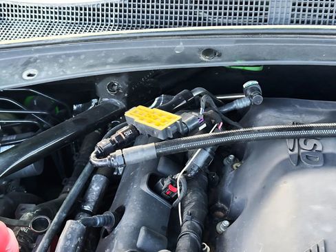 Used 2017 Chevrolet Camaro SS image 28