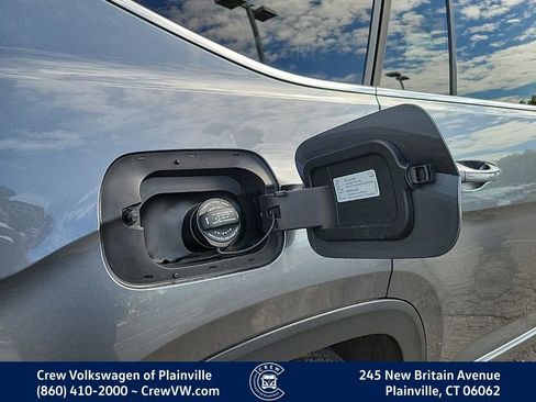 Certified 2024 Volkswagen Atlas SEL Premium R-Line AWD/4WD image 33
