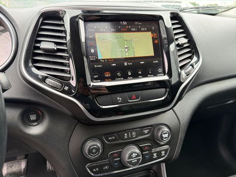 Used 2020 Jeep Cherokee Limited AWD/4WD image 15