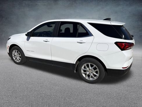 Used 2024 Chevrolet Equinox LT image 3