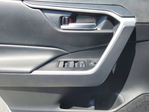 Certified 2025 Toyota RAV4 XLE AWD/4WD image 21