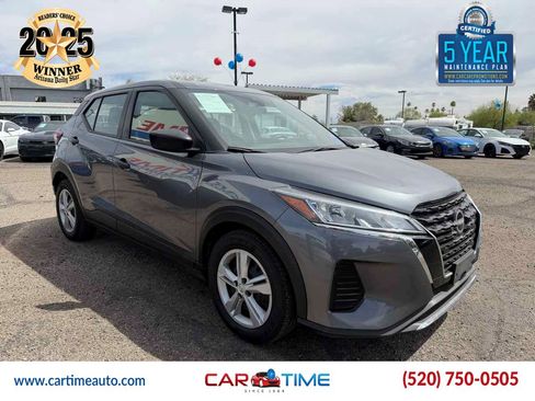 Used 2023 Nissan Kicks S FWD image 3