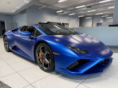 Used 2023 Lamborghini Huracan EVO image 8