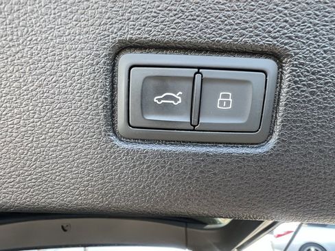 Used 2019 Audi Q7 3.0T Prestige w/ Prestige Package image 36