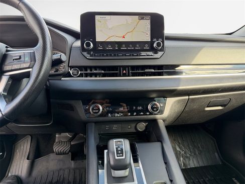 Used 2022 Mitsubishi Outlander SE image 22