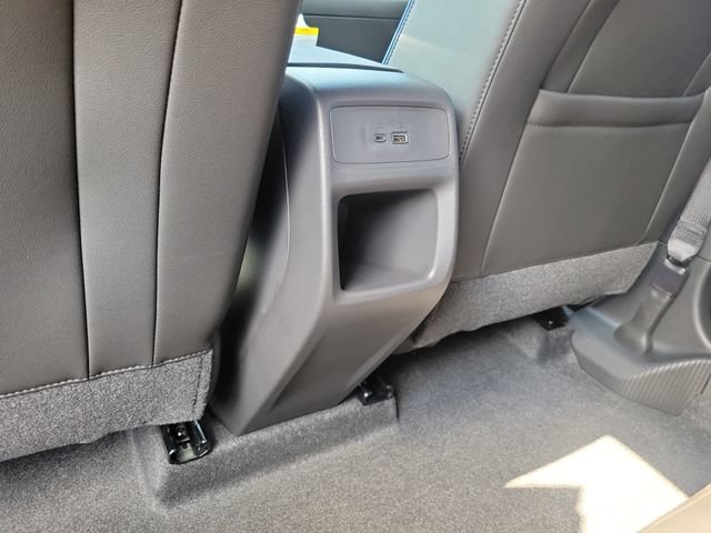 New 2026 Buick Envista Sport Touring w/ Convenience I Package FWD image 9