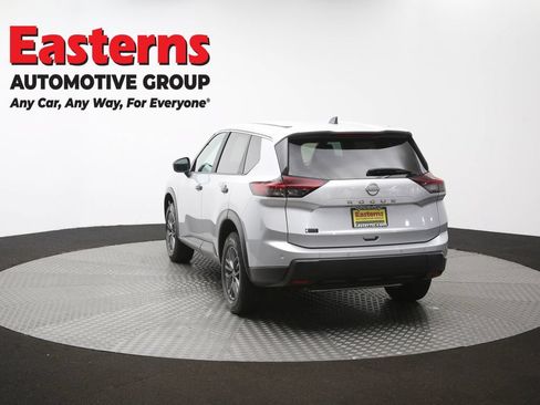 Used 2024 Nissan Rogue S FWD image 35
