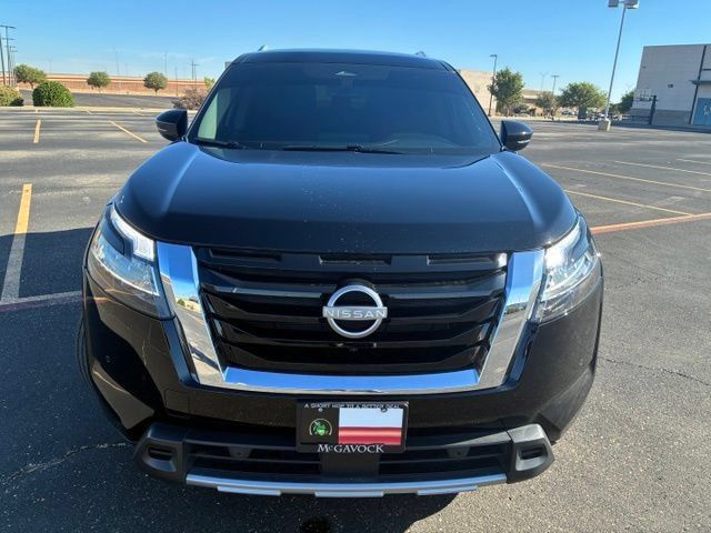 Certified 2024 Nissan Pathfinder SL FWD image 9