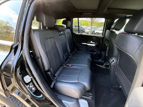Used 2024 Mercedes-Benz GLB 250 image 19