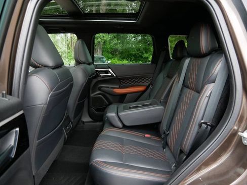 Used 2022 Mitsubishi Outlander SEL AWD/4WD image 11