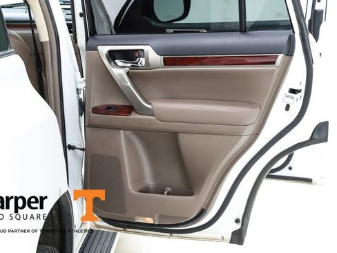 Used 2011 Lexus GX 460 image 70