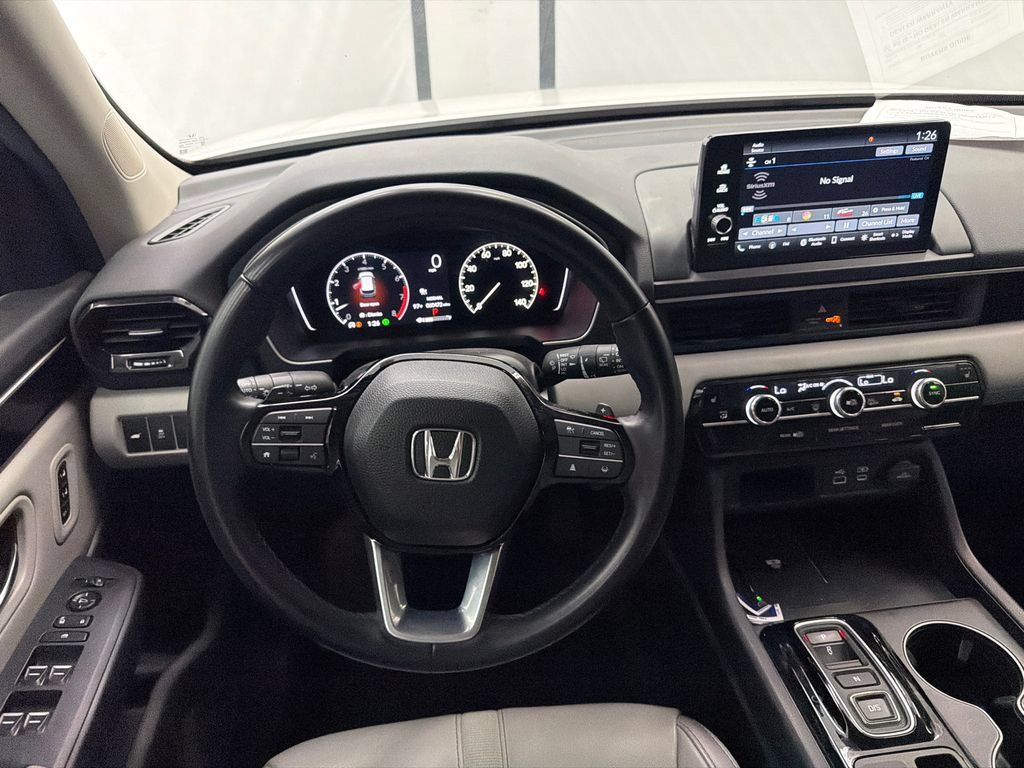 Used 2025 Honda Pilot EX-L image 25