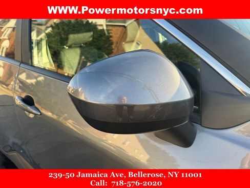 Used 2024 Nissan Rogue SV FWD image 13
