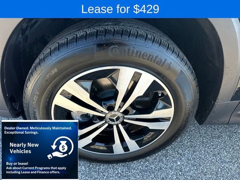 Used 2025 Mercedes-Benz GLB 250 4MATIC image 14