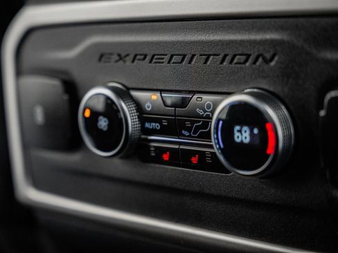 Used 2024 Ford Expedition Max Limited image 47