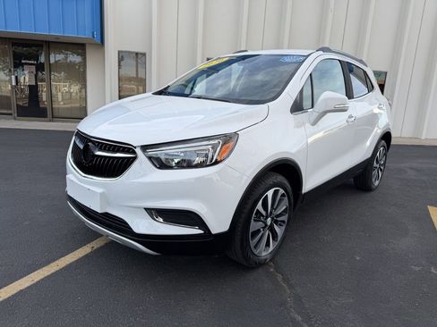 Used 2020 Buick Encore Essence image 3