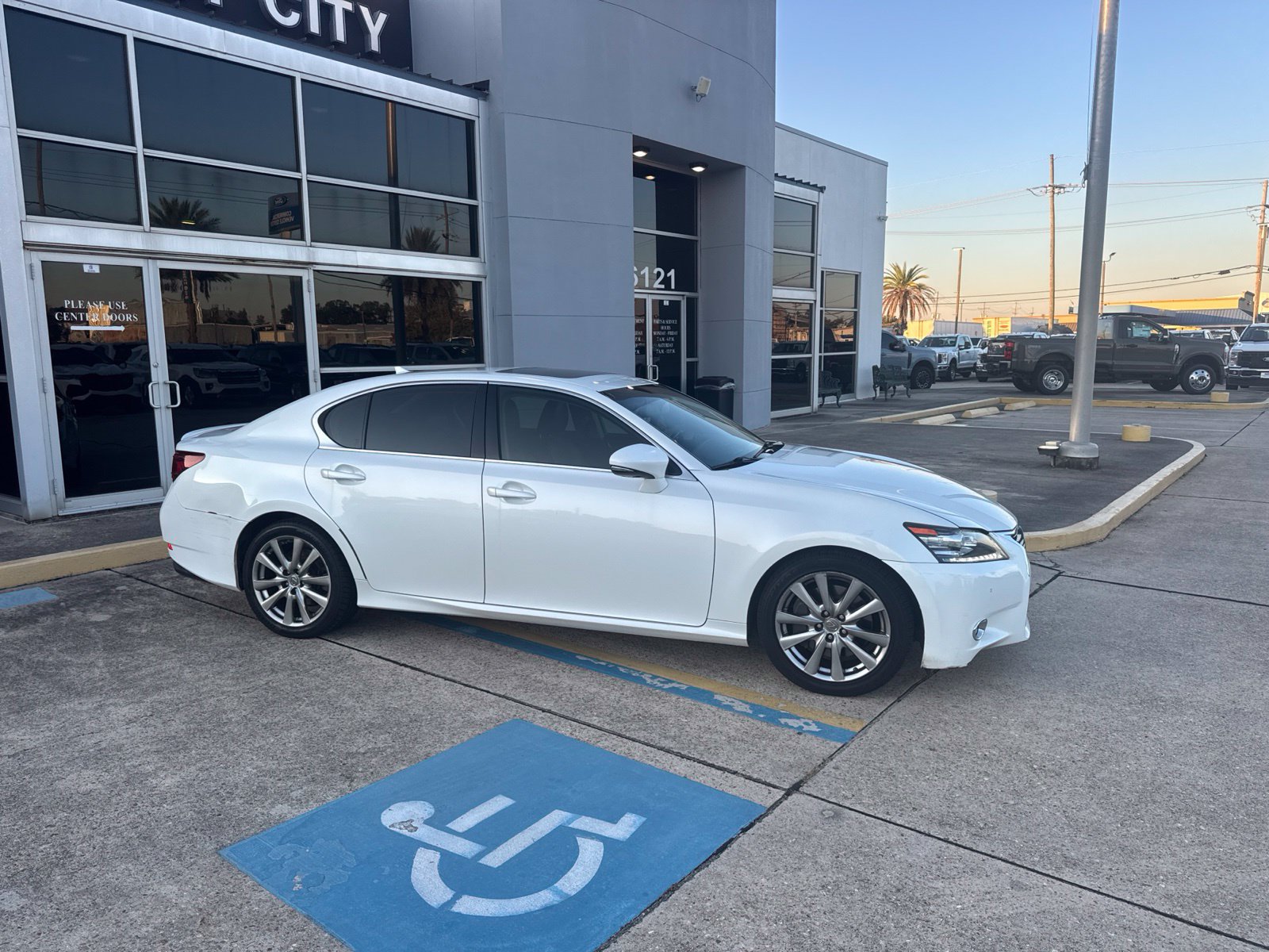 Used 2014 Lexus GS 350 w/ Premium Package RWD image 3