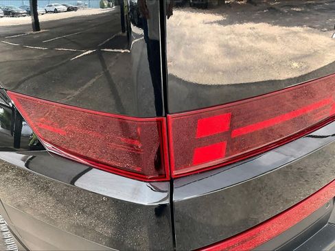 Used 2024 Hyundai Santa Fe SEL FWD image 28