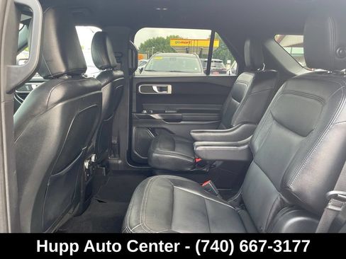 Used 2020 Ford Explorer XLT w/ Comfort Package AWD/4WD image 10