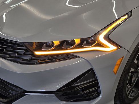 Used 2021 Kia K5 GT-Line w/ GT-Line FWD Premium Package image 8