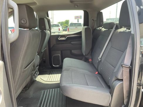Used 2023 Chevrolet Silverado 1500 LT AWD/4WD image 30