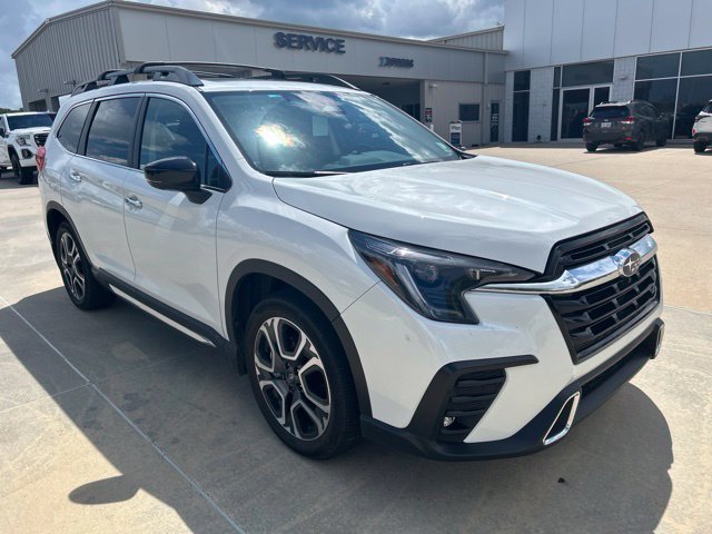 Used 2024 Subaru Ascent Touring AWD/4WD image 2