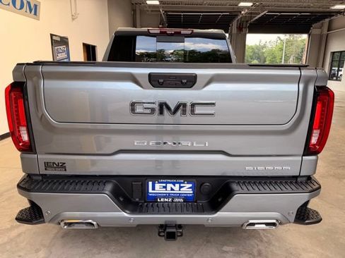 Used 2026 GMC Sierra 1500 Denali Ultimate AWD/4WD image 7