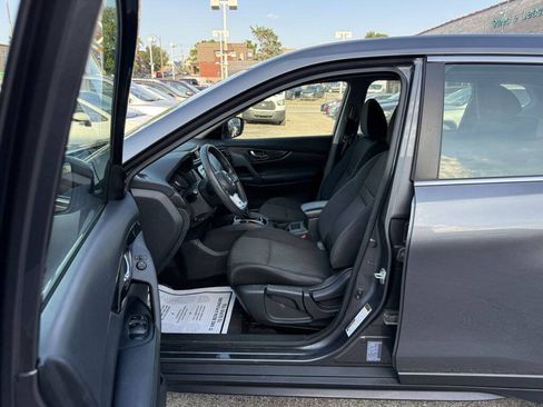 Used 2017 Nissan Rogue S AWD/4WD image 13