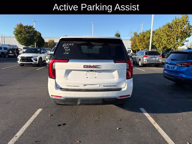 Used 2025 GMC Yukon Elevation w/ LPO, Elevation Black Package AWD/4WD image 3