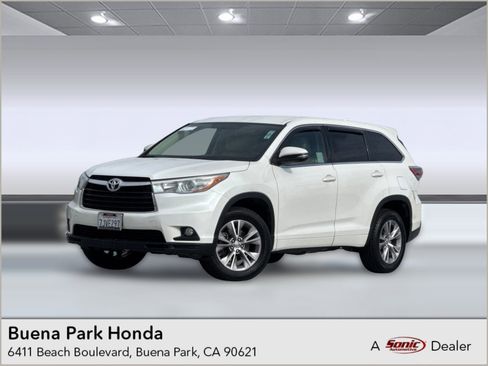 Used 2015 Toyota Highlander Plus image 1