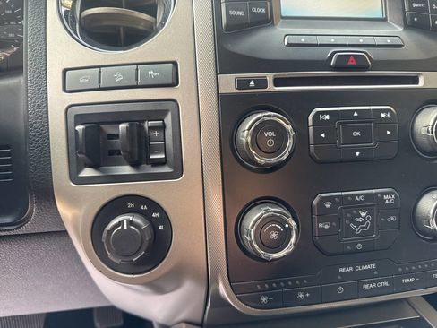 Used 2015 Ford Expedition XLT w/ Equipment Group 201A image 25