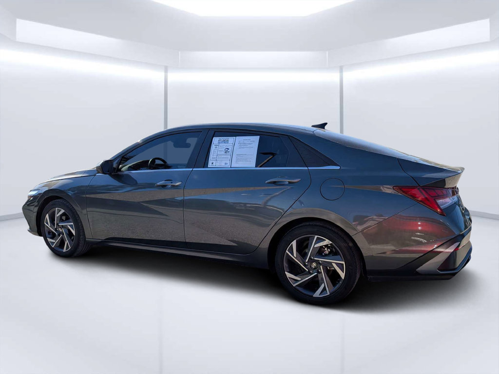 Certified 2025 Hyundai Elantra SEL FWD image 6