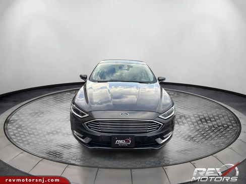 Used 2017 Ford Fusion SE image 8