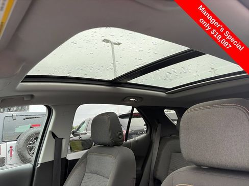 Used 2020 Chevrolet Equinox LT AWD/4WD image 26