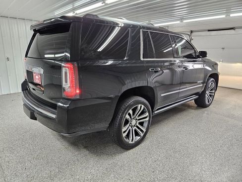 Used 2019 GMC Yukon Denali image 2