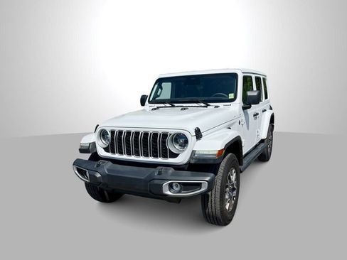Used 2025 Jeep Wrangler Unlimited Sahara AWD/4WD image 1